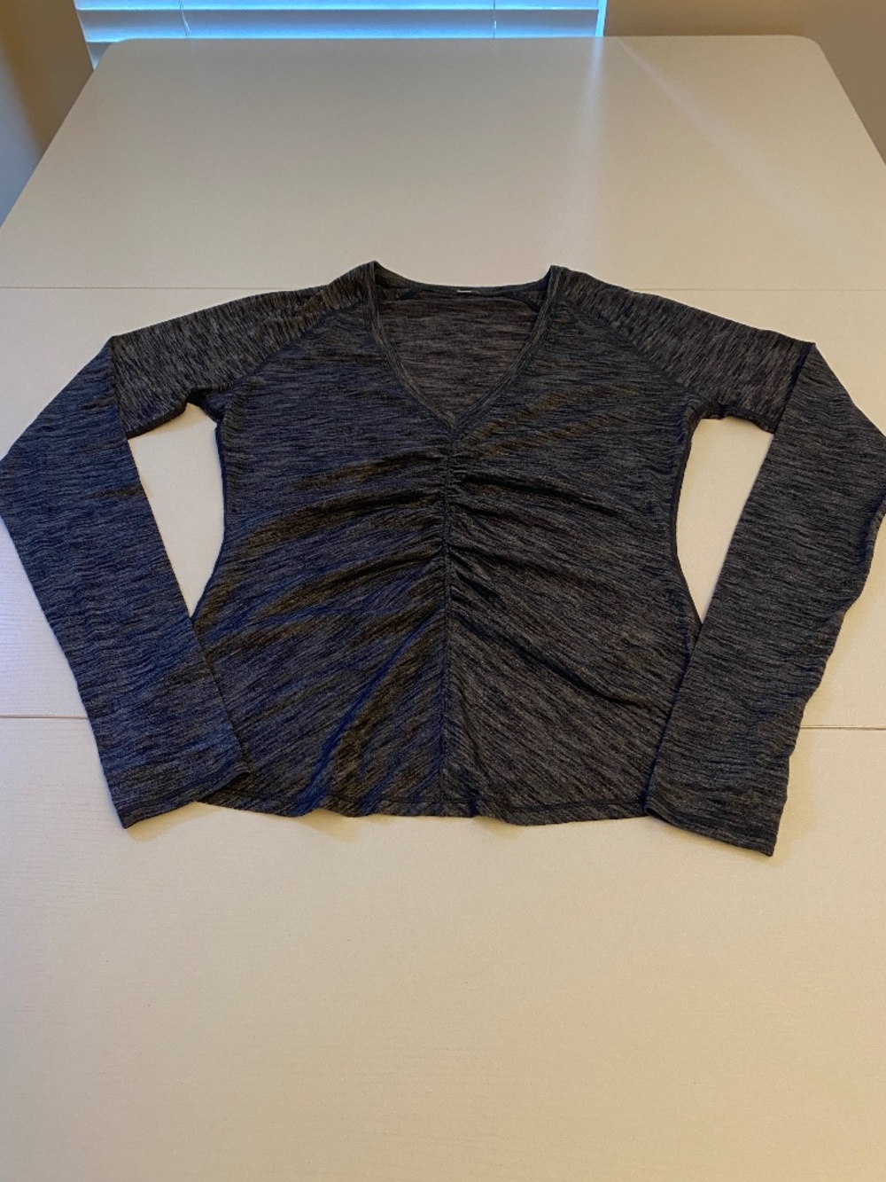 Lululemon Interval Long Sleeve V-Neck Ruched Top Heathered Black Size 8